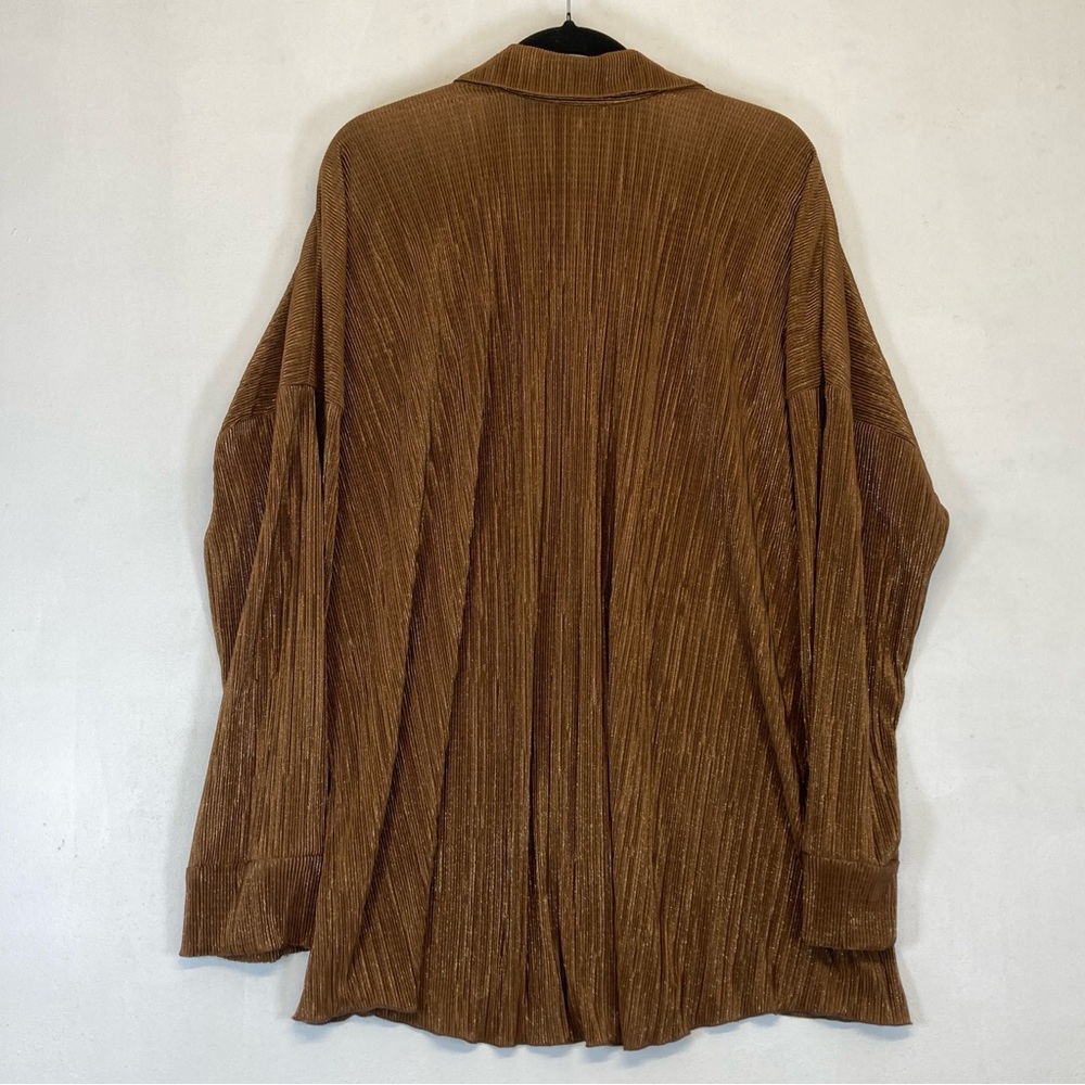 Show me your MuMu Blouse Oversized Everywhere Button Down  Chocolate Pleat Sz XL - Picture 15 of 16